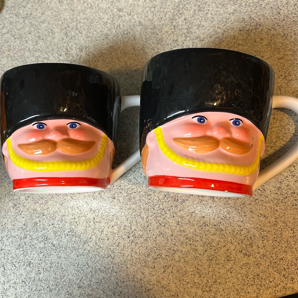 London guard mug